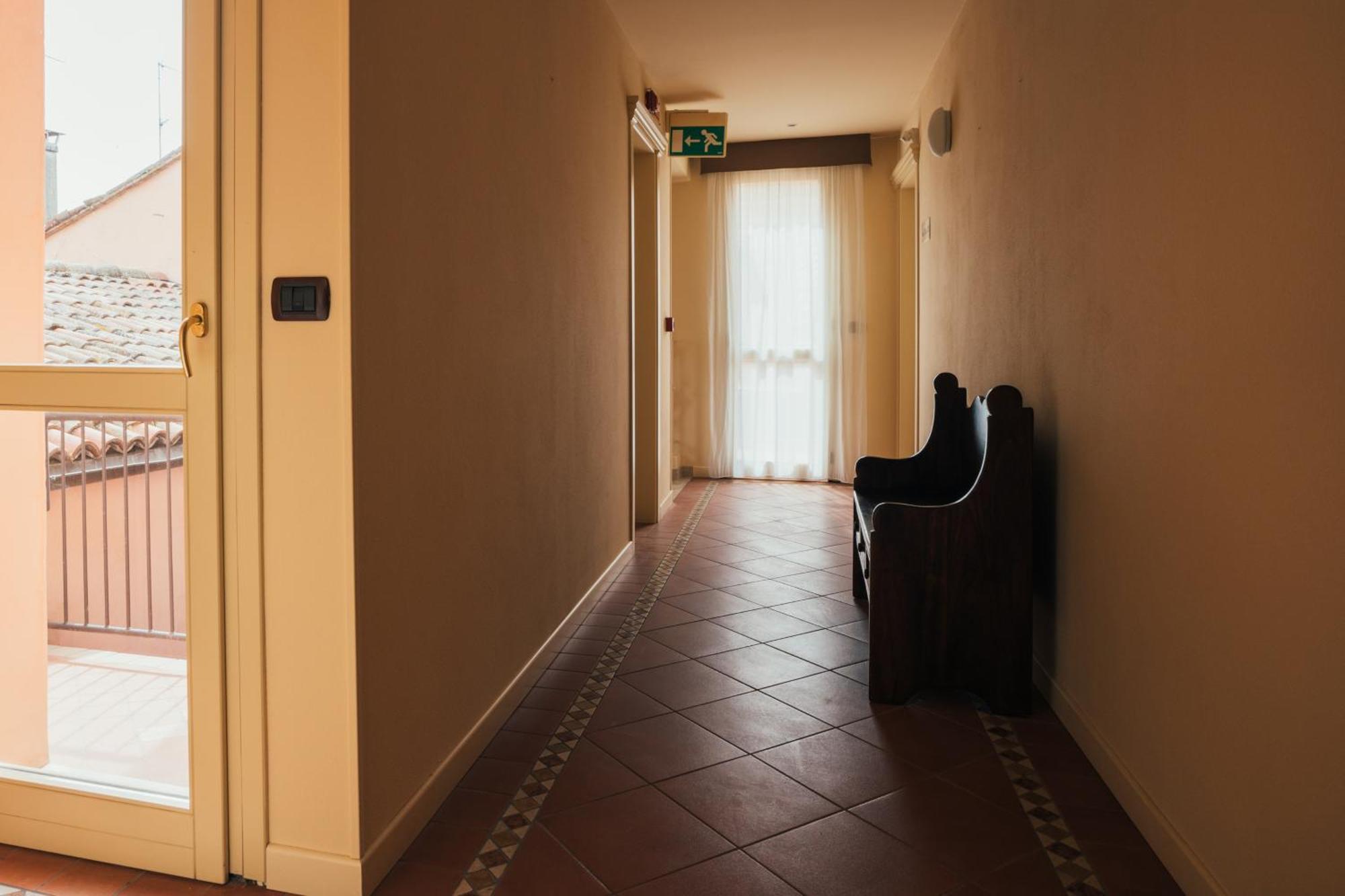 Albergo Cane Dozza Exteriér fotografie