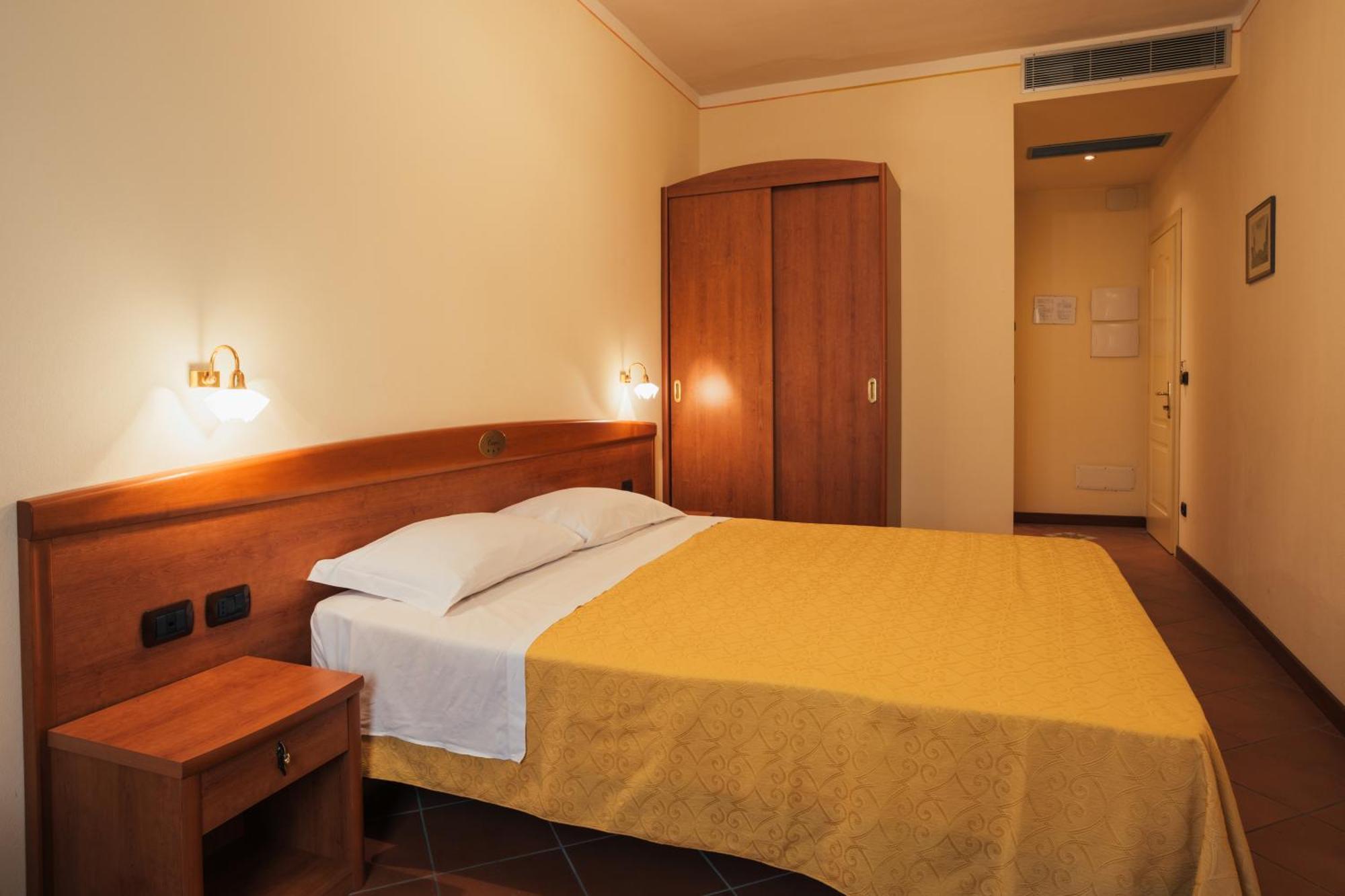 Albergo Cane Dozza Exteriér fotografie